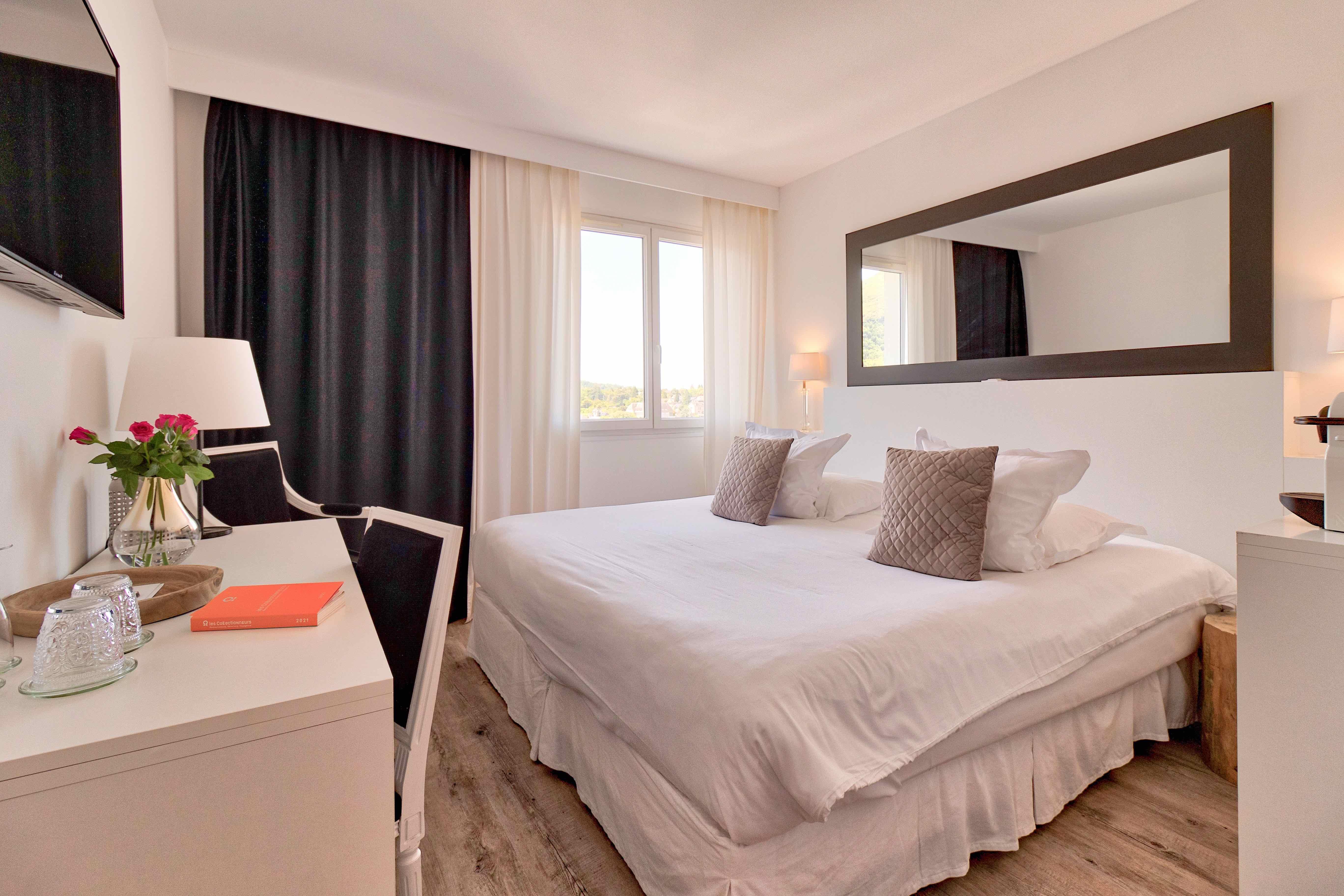 Belfry & Spa By Ligne St Barth 루르드 외부 사진 A room at the hotel