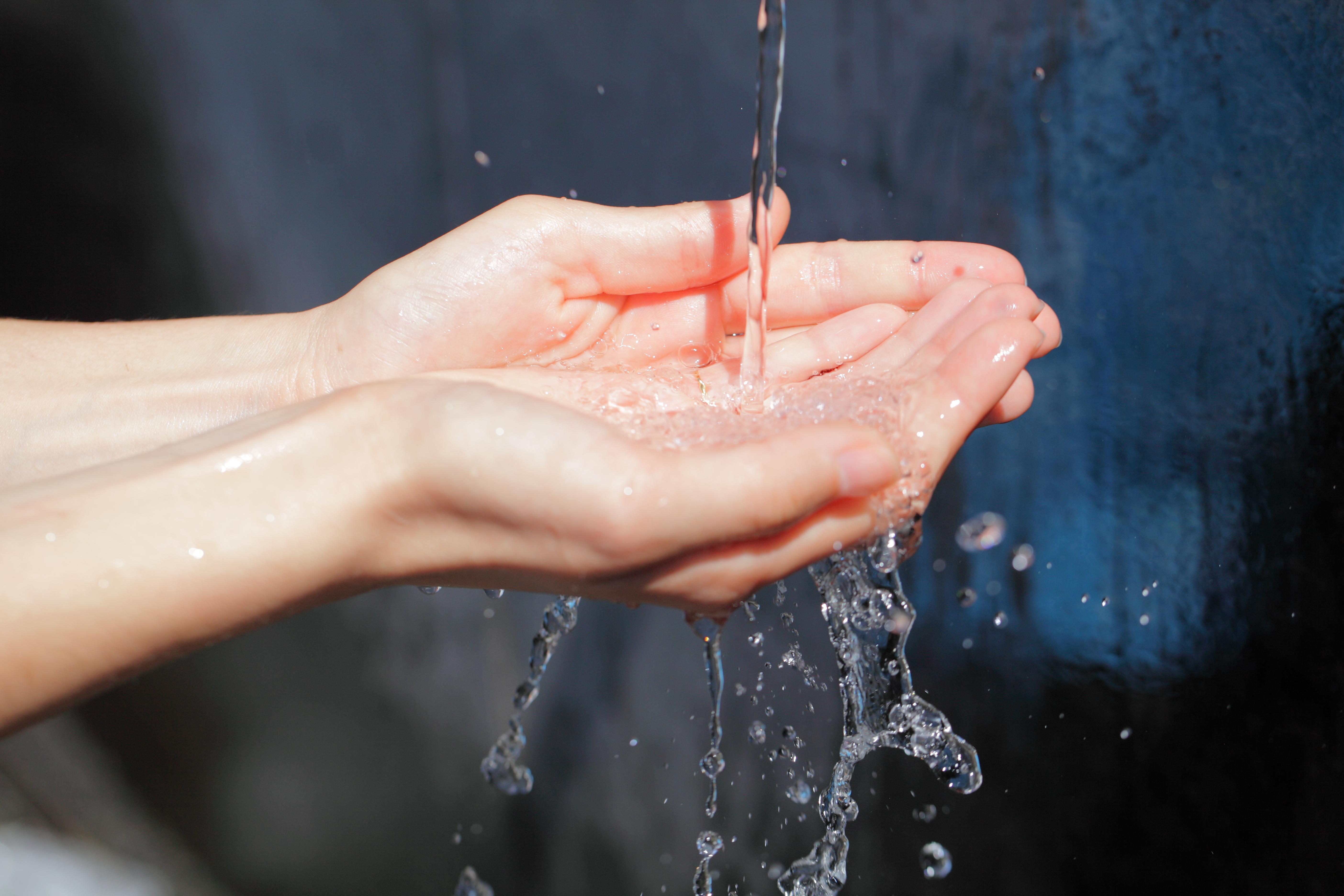 Belfry & Spa By Ligne St Barth 루르드 외부 사진 Hand washing