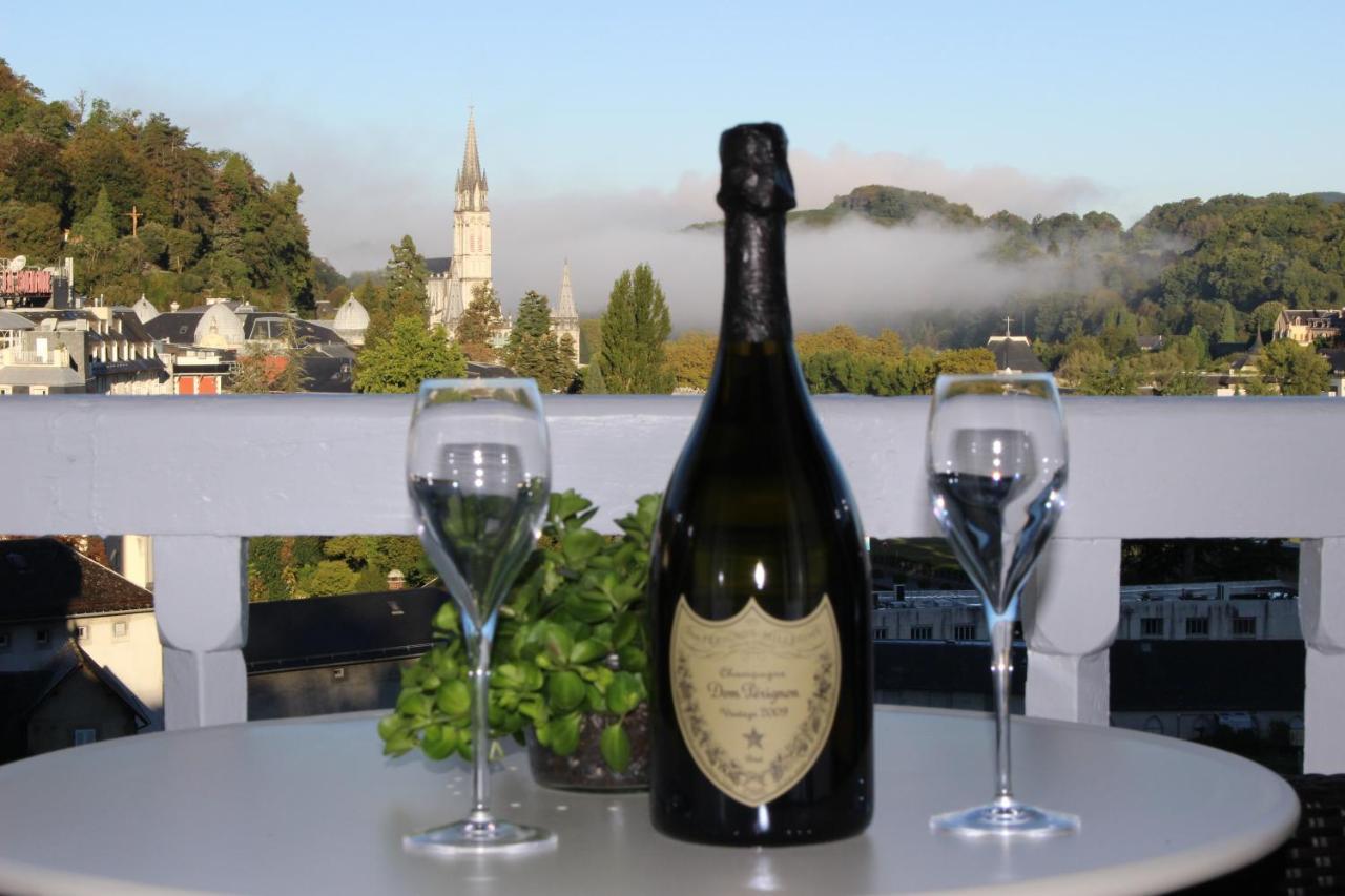 Belfry & Spa By Ligne St Barth 루르드 외부 사진 Dom Pérignon